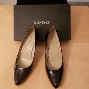 Ellen Tracey pumps size 9 dark brown